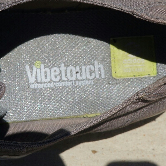 ADIDAS - Picture 7 of 8